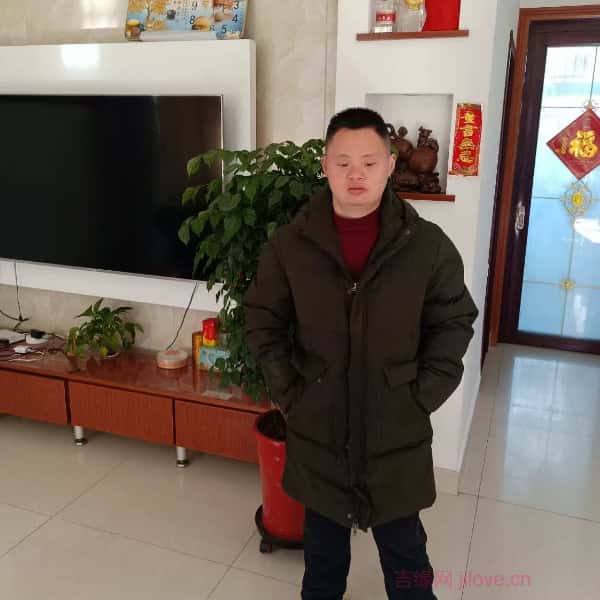 江苏28岁单身帅哥真诚找对象-阿勒泰征婚网