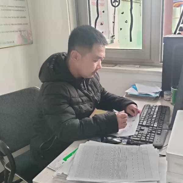 42岁岁山东单身帅哥 - 阿勒泰吉缘网