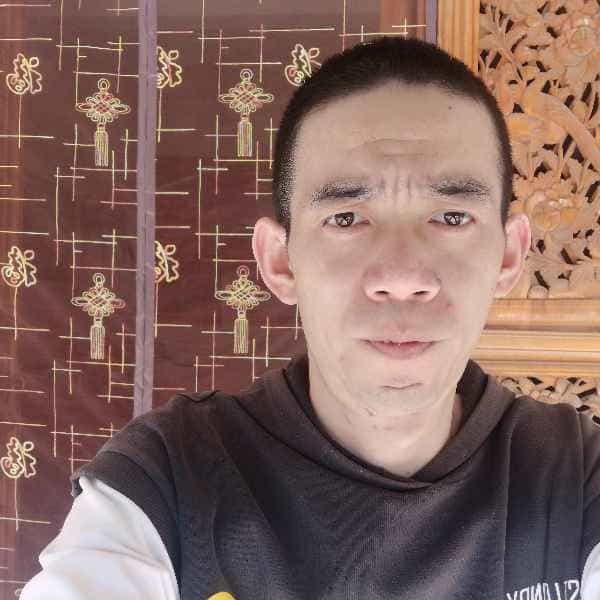 37岁岁云南单身帅哥 - 阿勒泰吉缘网