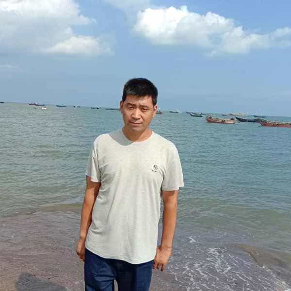 44岁岁辽宁单身帅哥 - 阿勒泰吉缘网