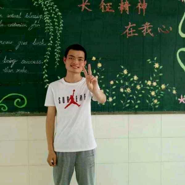 25岁岁安徽单身帅哥 - 阿勒泰吉缘网
