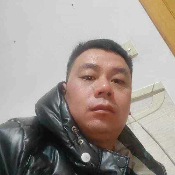 35岁岁河北单身帅哥 - 阿勒泰吉缘网