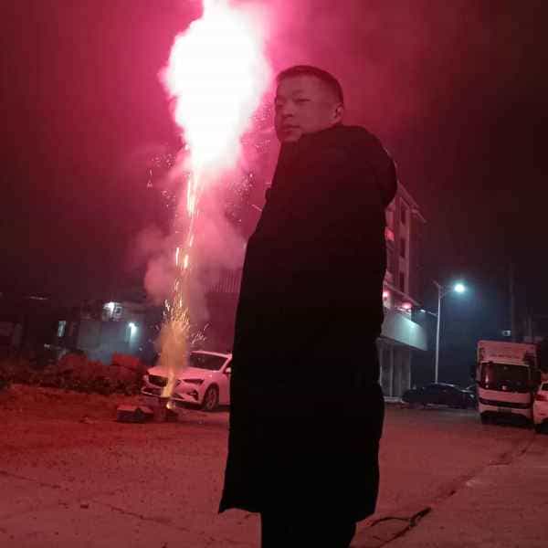 38岁岁四川单身帅哥 - 阿勒泰吉缘网
