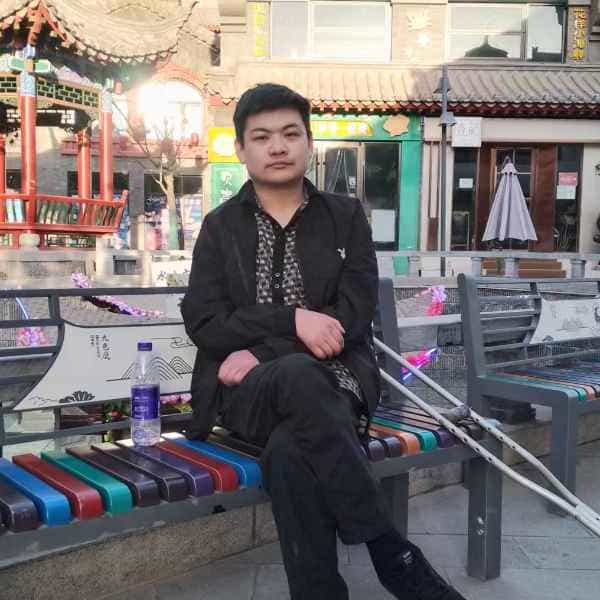 35岁岁甘肃单身帅哥 - 阿勒泰吉缘网