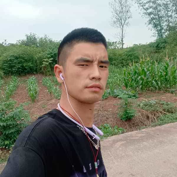 35岁岁四川单身帅哥 - 阿勒泰吉缘网