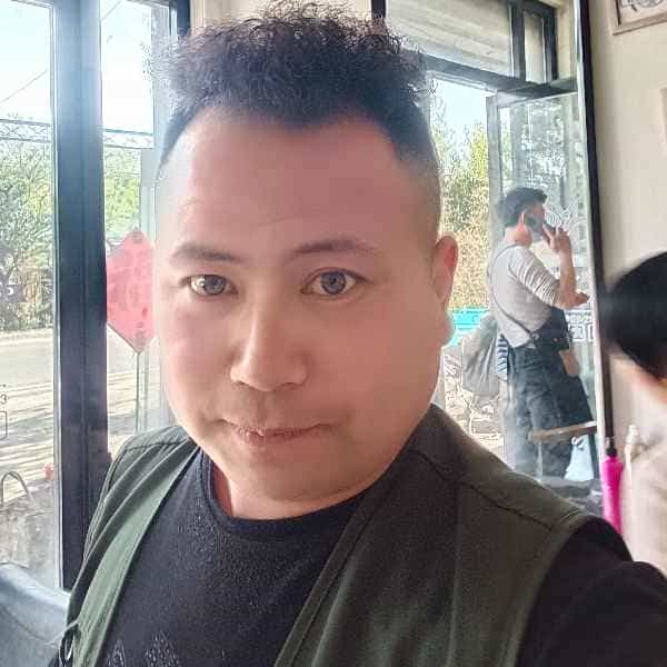 35岁岁山东单身帅哥 - 阿勒泰吉缘网