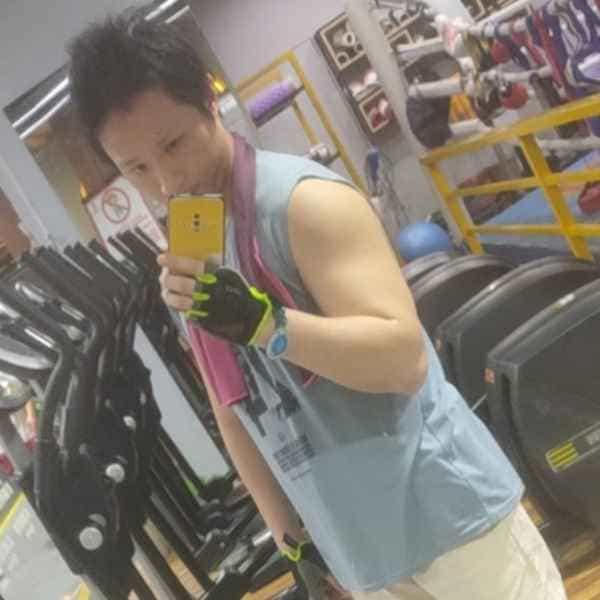 37岁岁广东单身帅哥 - 阿勒泰吉缘网