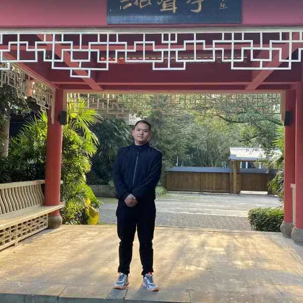 31岁岁重庆单身帅哥 - 阿勒泰吉缘网