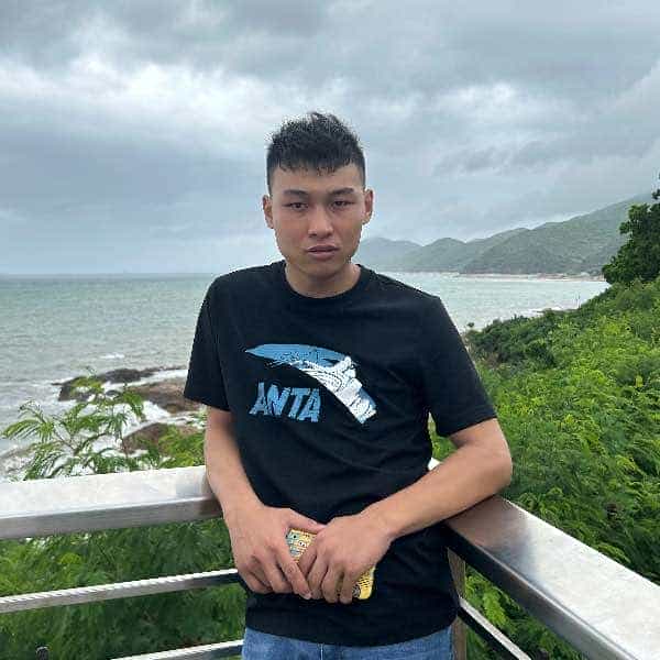 28岁岁山东单身帅哥 - 阿勒泰吉缘网