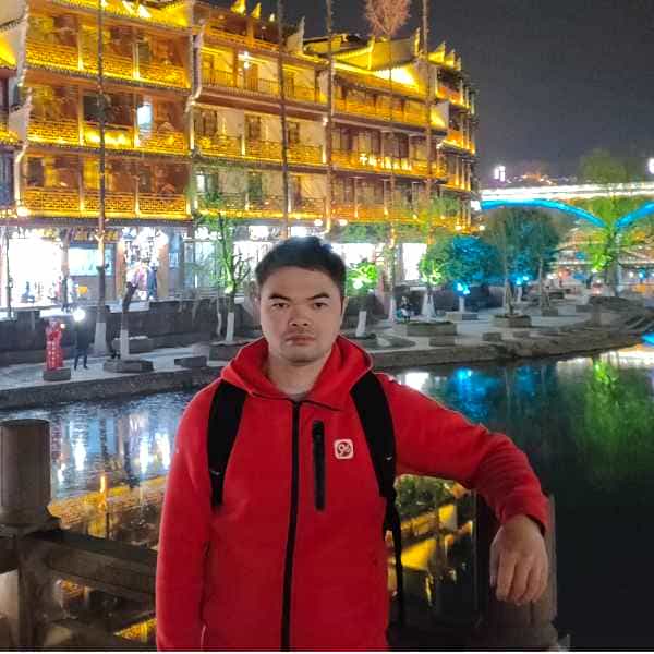 39岁岁广东单身帅哥 - 阿勒泰吉缘网
