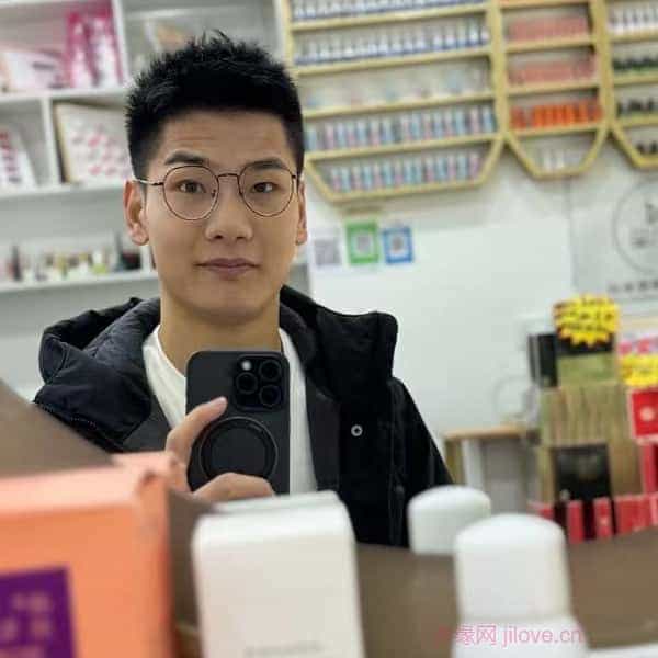 29岁岁陕西单身帅哥 - 阿勒泰吉缘网