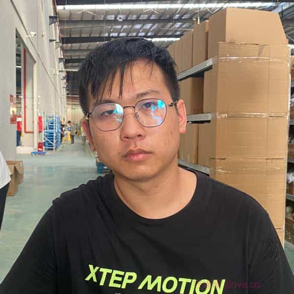 30岁岁广东单身帅哥 - 阿勒泰吉缘网